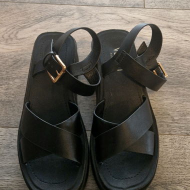 Sandales d'été noires femme