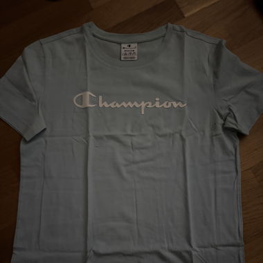 Champion Hellblaues Basic T-Shirt