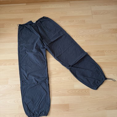 Hose grau