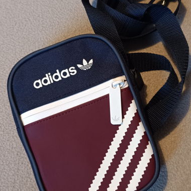 Sacoche addidas