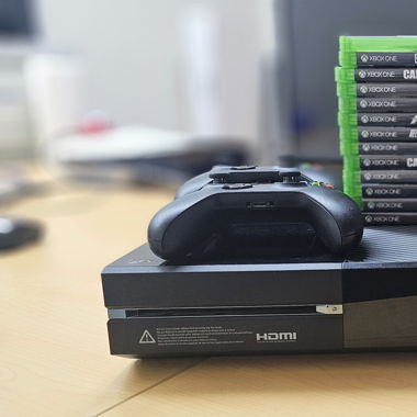 Xbox One 500gb 2 manettes