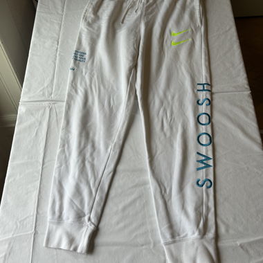 jogging Nike Swoosh bianco