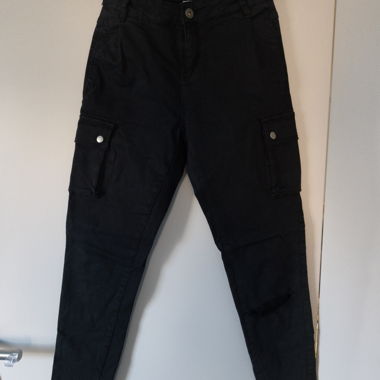 Schwarze Cargo-Hosen