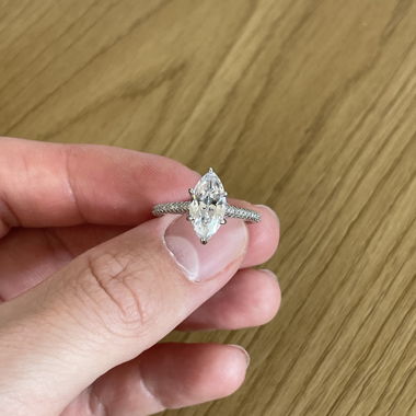 Anello taglia 52 con diamanti artificiali