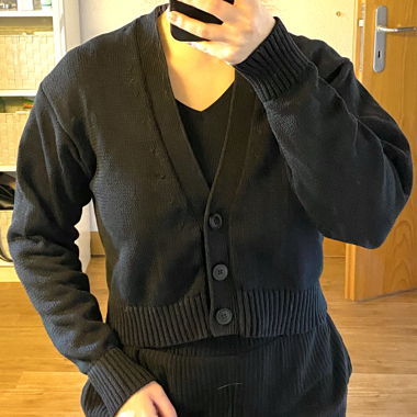 Uniqlo schwarzer Cardigan