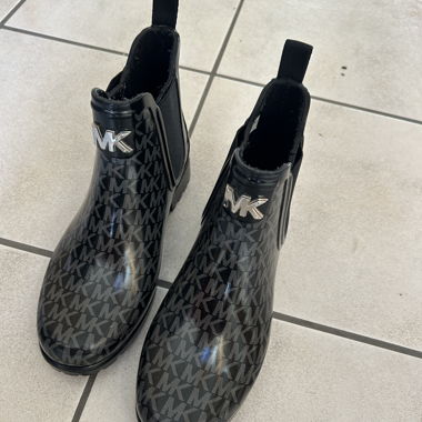 Rain boots