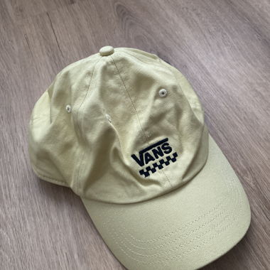 yellow Vans sun hat