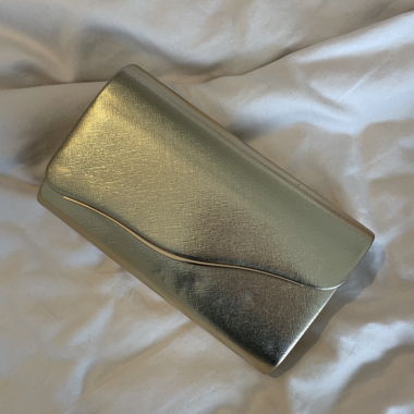 Pochette dorée