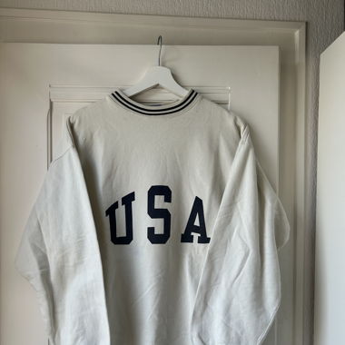 Vintage sweater USA
