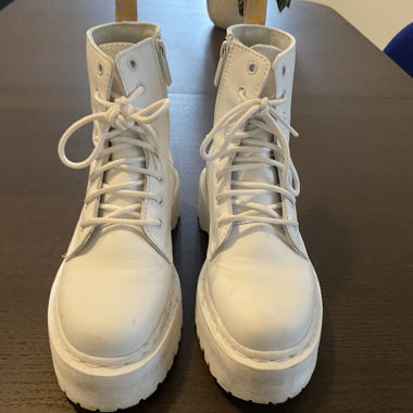 Dr. Martens Jadon bianca