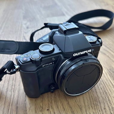 Fotocamera Olympus Stylus 1