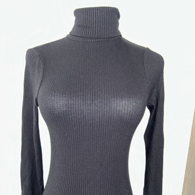 Schwarzer Turtleneck