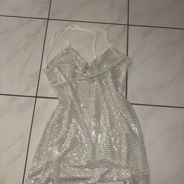 Abito in paillettes argentate DWD