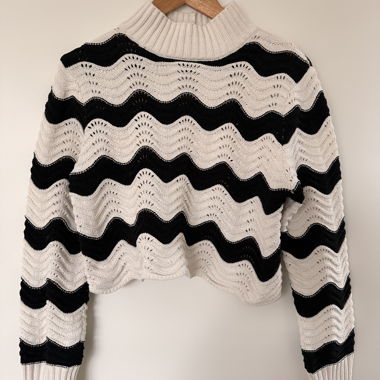 ZARA maglione corto in maglia a righe