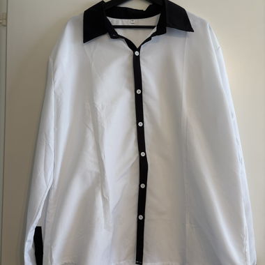 Chemisier noir et blanc