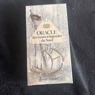 Oracle des runes et légendes du nord 