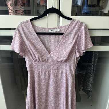 Sommerkleid lila mit blumen