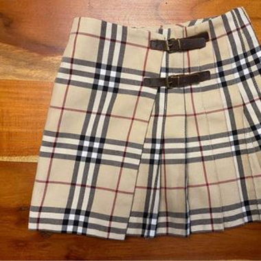 Burberry’s mini skirt size XXS/XS