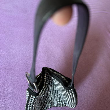 Borsa a tracolla con strass nera