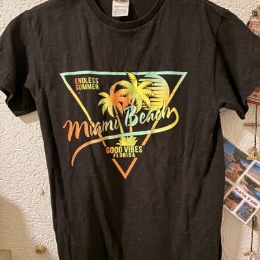 T-Shirt Miami Beach schwarz