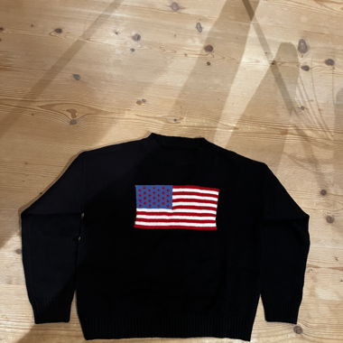 Sweater mit Amerika Flagge Motiv