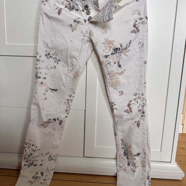 Pantaloni in jeans