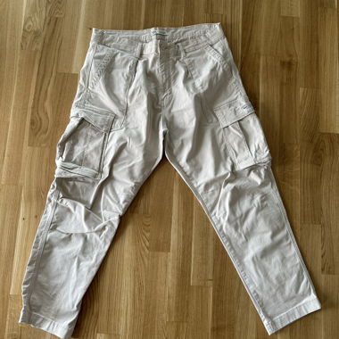 2 pantaloni cargo ZARA / in taglia EUR 44