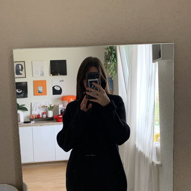 Pull bleu marine foncé 