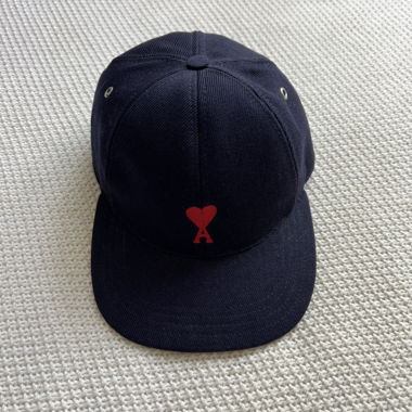 AMI Paris Cap