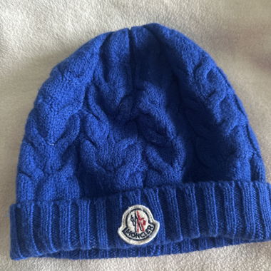 Cuffia Moncler blu in maglia