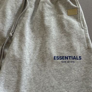 Essentials Shorts L