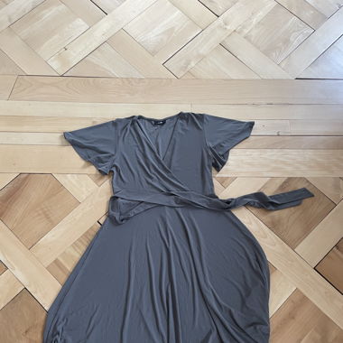 Grünes/ Khaki Cocktailkleid