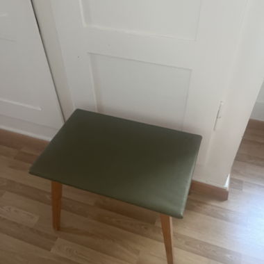 Sgabello verde