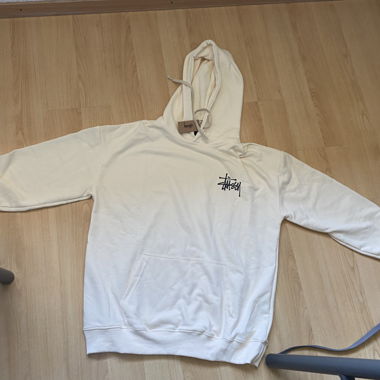 pull à capuche stussy 