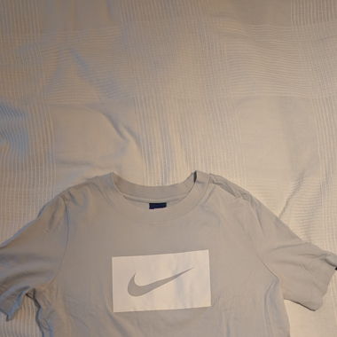 Cropped Nike Shirt (hellblau)