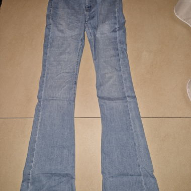 Flared Jeans