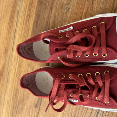Sneaker