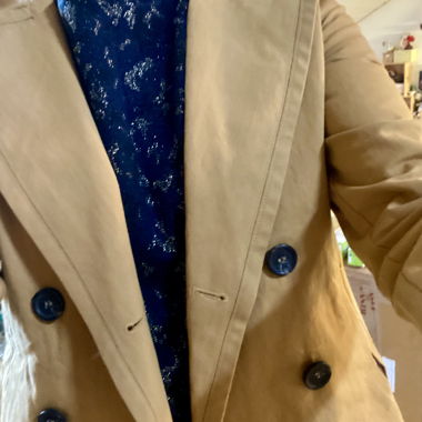 Beige-Gelb gekreuzte Kookaï Jacke, nie getragen