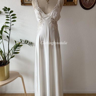 Abito lungo maxi in raso bianco Neiman Marcus, taglia M