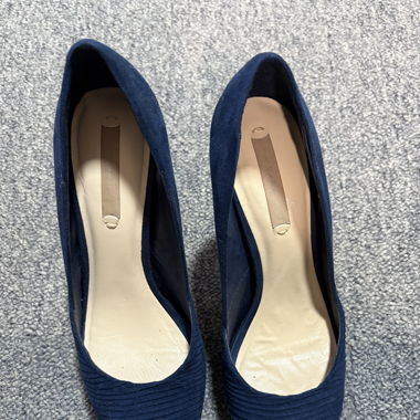 Night blue shoes 
