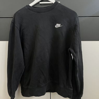 Pull Nike taille M 