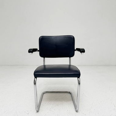 Freischwinger von Marcel Breuer für Thonet