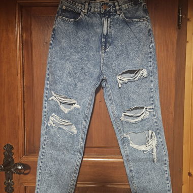 Jean mom déchiré Pull&Bear 