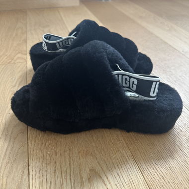 Hausschuhe UGG