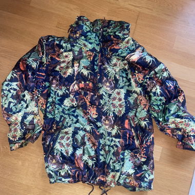 Giacca con stampa jungle