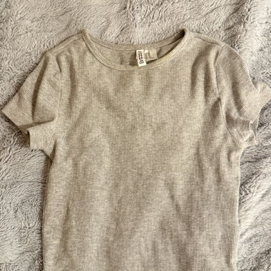 Top court gris