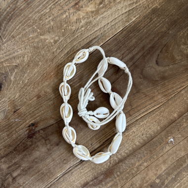 Collier en coquillages Puka