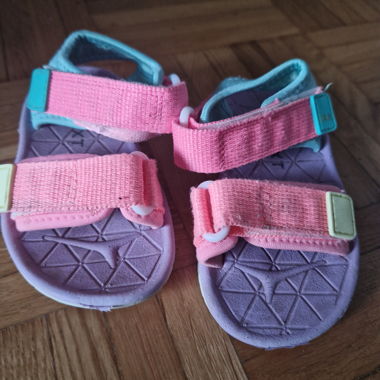 Kinder Sandalen neon Farbe