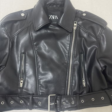 Zara Jacke aus Kunstleder