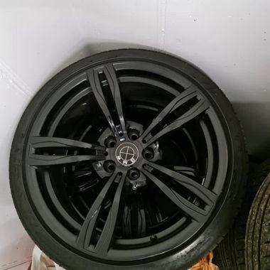 Schwarzes BMW M Alu-Rad